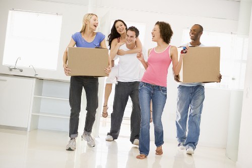 Moving van service for residential and commercial moves in Marblearch