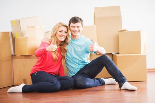 Local removal truck service for Marblearch apartment moves